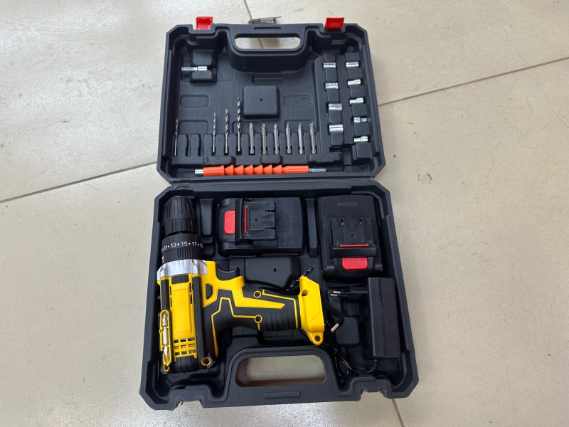 Шуруповерт  китай