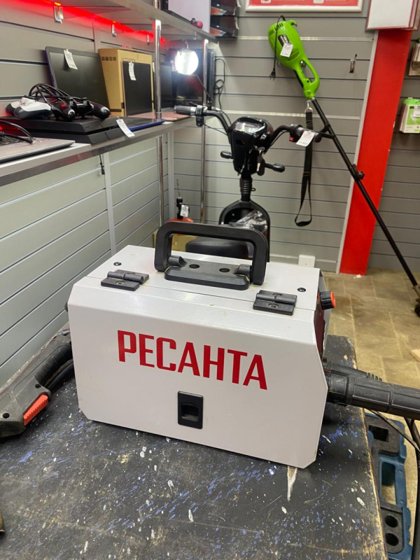 Аппарат для сварки и пайки полимеров Ресанта САИПА-160