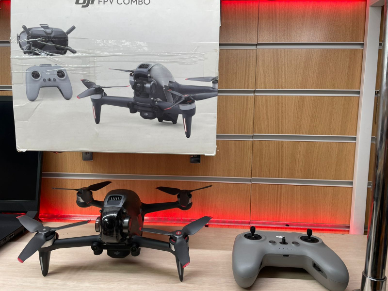 Квадрокоптер DJI FPV Combo