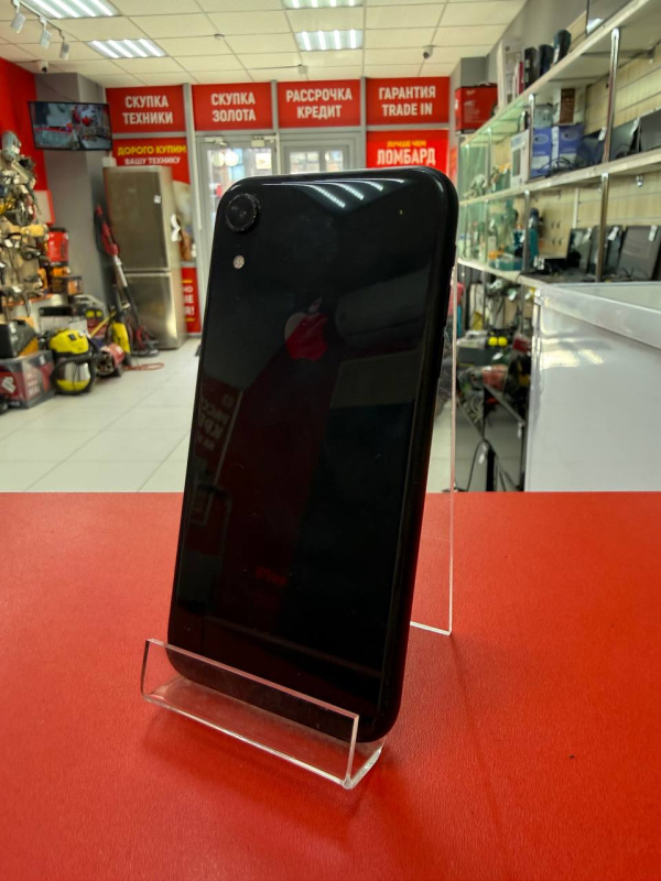 Мобильный телефон Apple iPhone XR