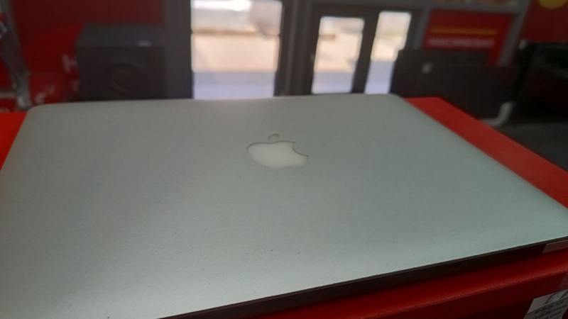 Ноутбук Apple MacBook Pro 2015
