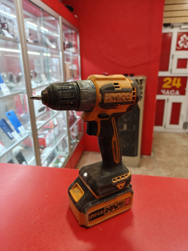 Шуруповерт Ingco CDLI205582