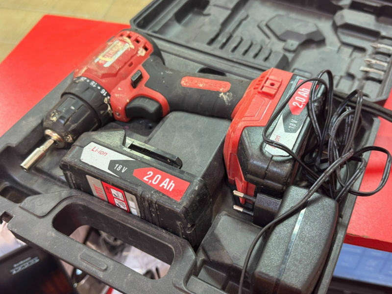 Шуруповерт Felisatti ДА-18В ЗУ