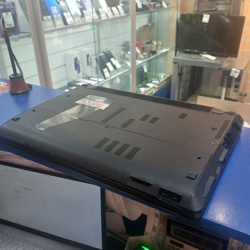 Ноутбук ASUS X201E