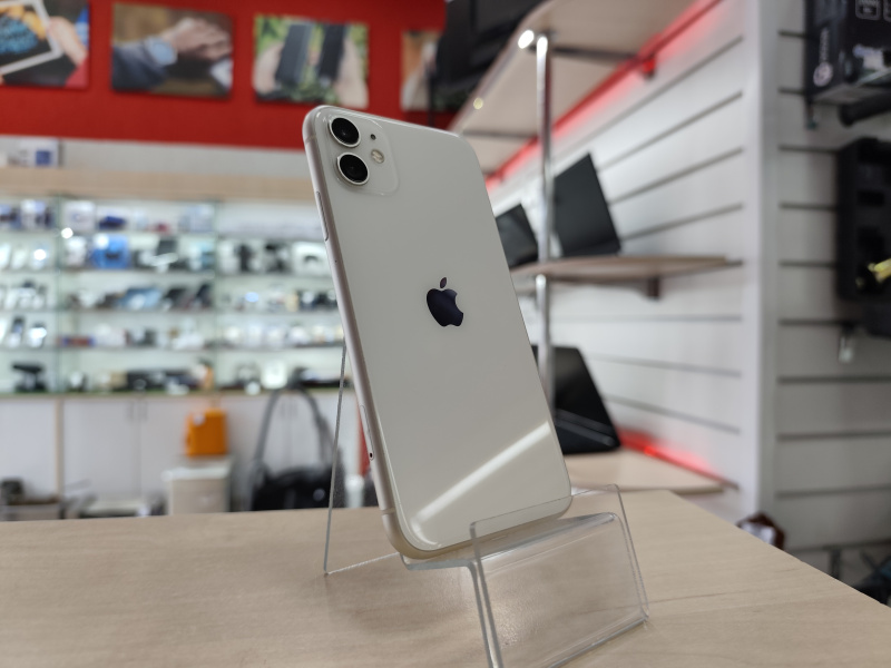 Мобильный телефон Apple iPhone 11